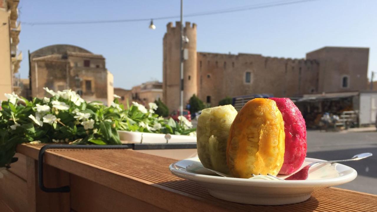 Agli Antichi Quartieri Apartments & Room Alcamo Luaran gambar